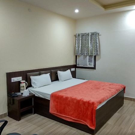 Oyo 60976 Hotel Shree Ji Morena エクステリア 写真
