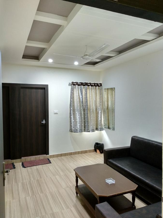 Oyo 60976 Hotel Shree Ji Morena エクステリア 写真